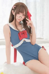 花柒hana碧卡拉自拍与白金cos合集解析-宅图社