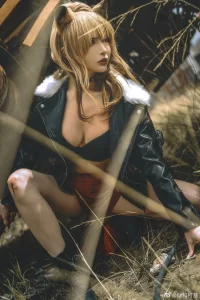 秋和柯基全套作品与早期写真 抹油图片大全详解推荐-宅图社