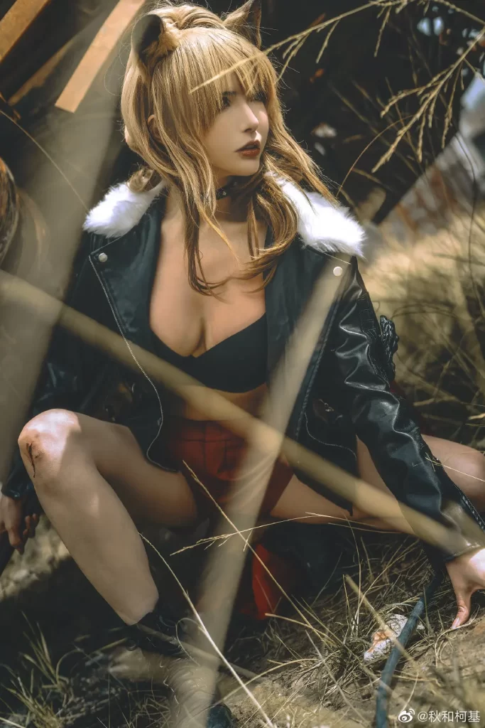 秋和柯基全套作品与早期写真 抹油图片大全详解推荐-宅图社