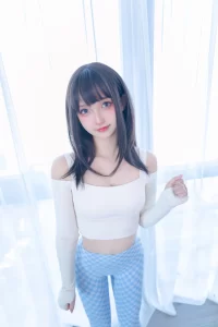 神楽坂真冬胶皮泳衣+吉他弹唱，这本图册藏了哪些秘密？-宅图社