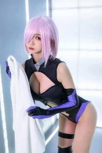 鳗鱼霏儿街拍旗袍合集曝光，泳装cos图也太敢拍了吧-宅图社