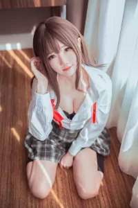 Sally Dorasnow大胆COS风格曝光？多啦雪图集不止惊艳-宅图社