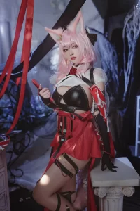 宫本桜奇尔沙治COS大曝光：海伦造型也太卷了吧？-宅图社